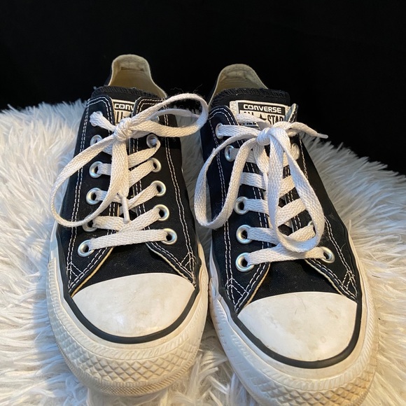 Converse Shoes - Black Low-Top Converse